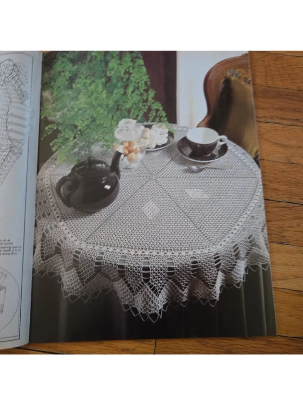 Magic Crochet Magazine June 1988 Number 54  Bedspread, Tablecloth, Filet